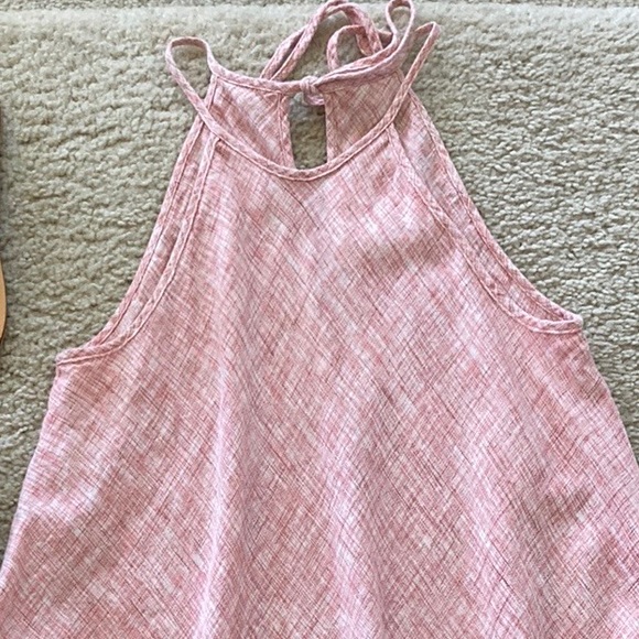 Cloth & Stone Sleeveless Linen Top - Picture 2 of 8